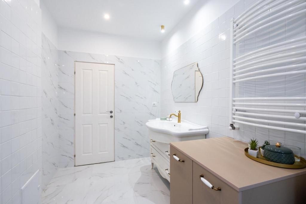 Wonderful Victorie Apartment Bükreş Dış mekan fotoğraf